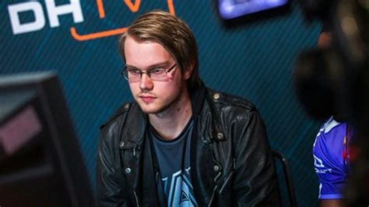 Adam Lindgren