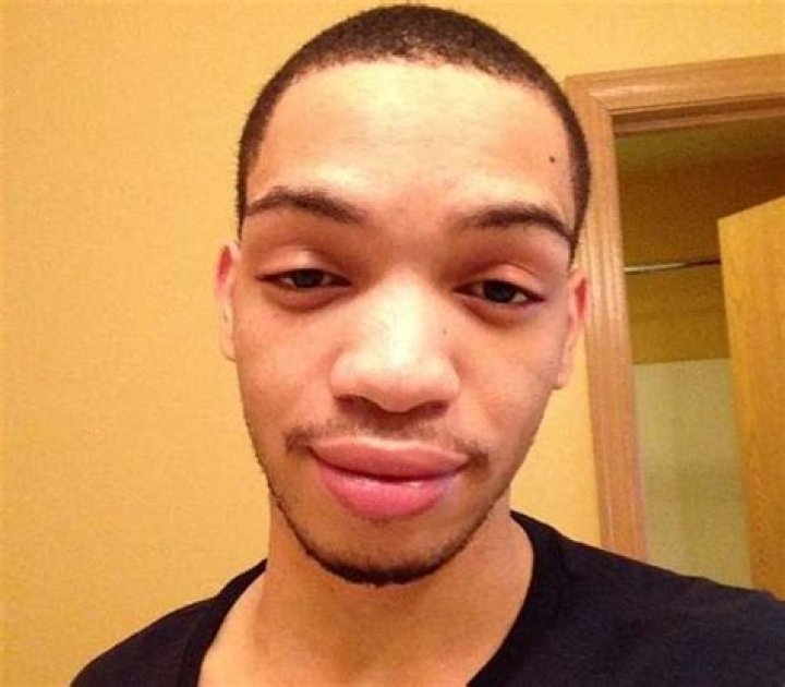 All About Daniel McLoyd I Age, Net Worth, Relationship, Career