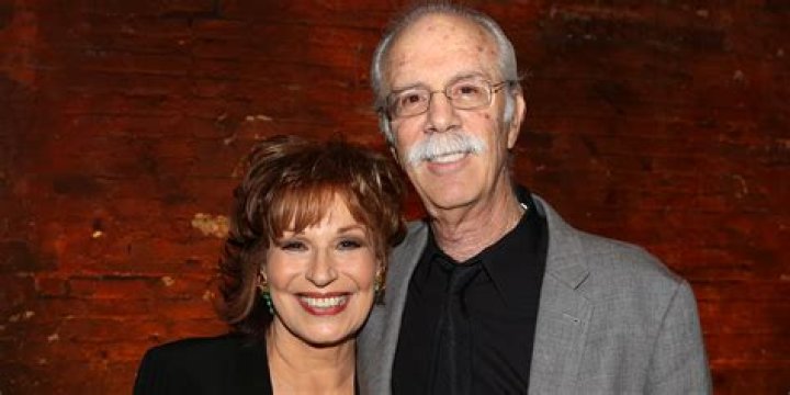 All About Lizzy Mathis! Her Marriage, Career, And Wealth