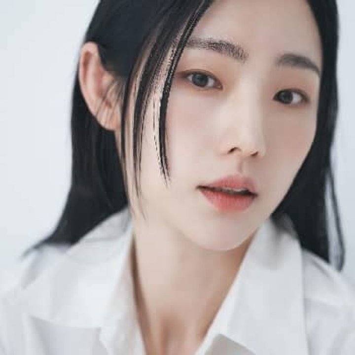 All About Park Ah-In | Net Worth, Relationship, Career