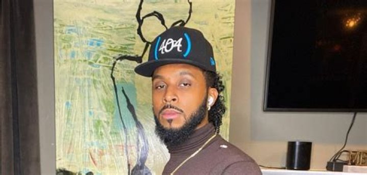 All About Philip Michael Thomas Jr. From Program “Love Without Borders?”