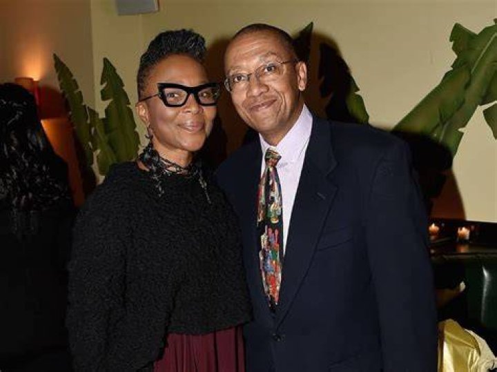 All About Suzzanne Douglas! Age, Net Worth, Relationship, Career