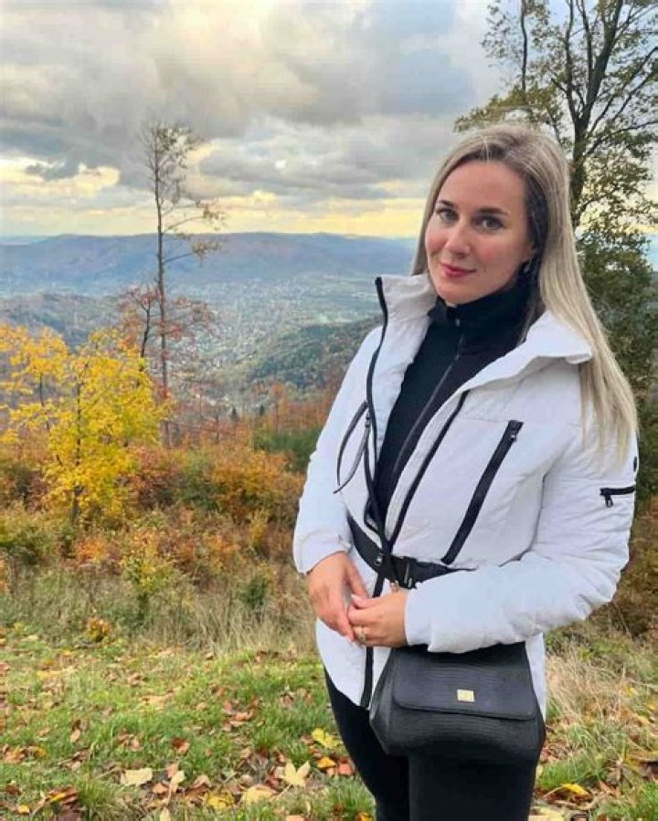 Anna Marisax | Bio, Age, Net Worth, Relationship, Career