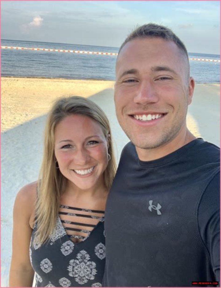 Ashley Hess- Wiki, Net Worth, Boyfriend, Height