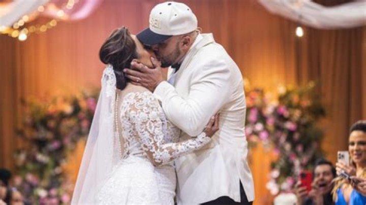 Brenda Rivera, The Wife Of Juan Rivera, Was By His Side Through Thick And Thin