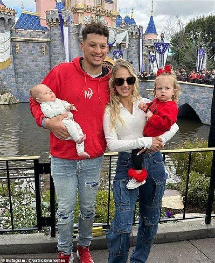 Carter Shanahan- Wiki, Girlfriend, Net Worth, Height, Career