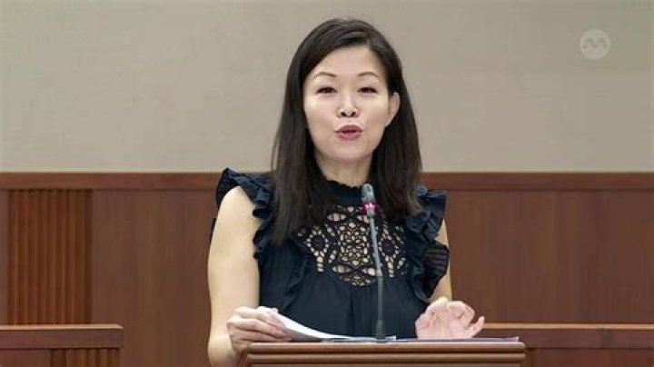 Cheng Li Hui Family | Husband And Parents Buck Poh Cheng And Goo Guik Bing