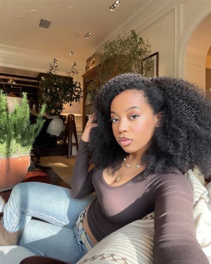 Cleopatra Lee