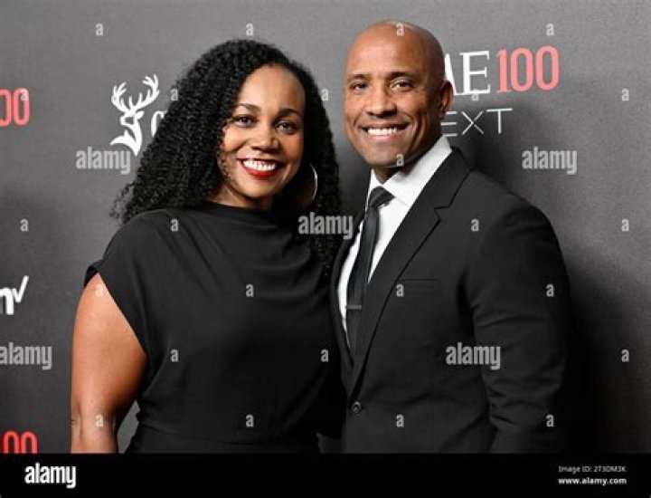 Dionna Odom Glover- Wiki, Net Worth, Husband, Marriage, Height