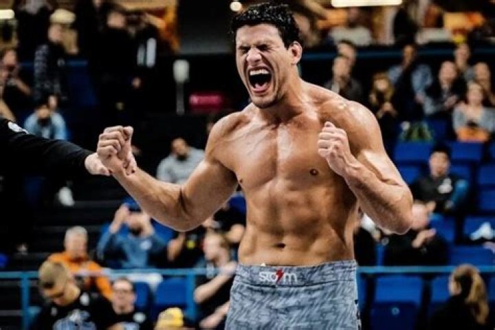 Felipe Pena