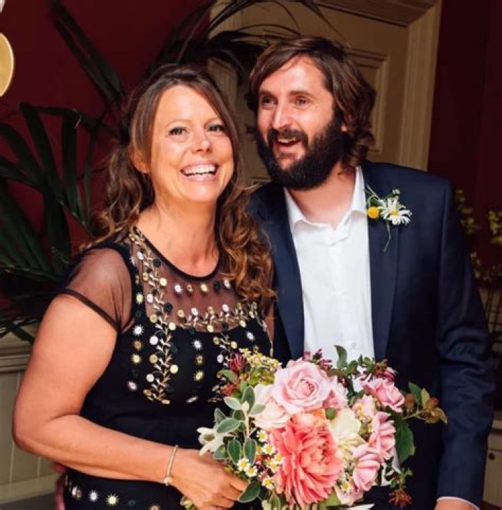 Gae Exton | Bio, Age, Net Worth, Relationship, Career