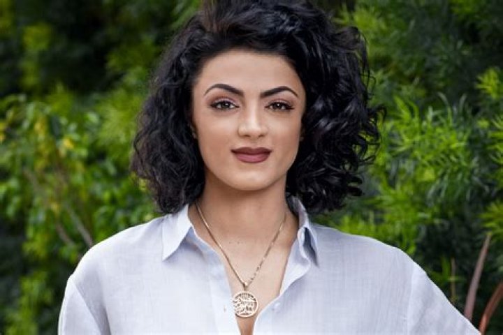 Golnesa Gg Gharachedaghi