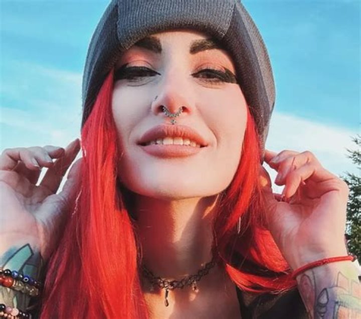 Hillary Nicole
