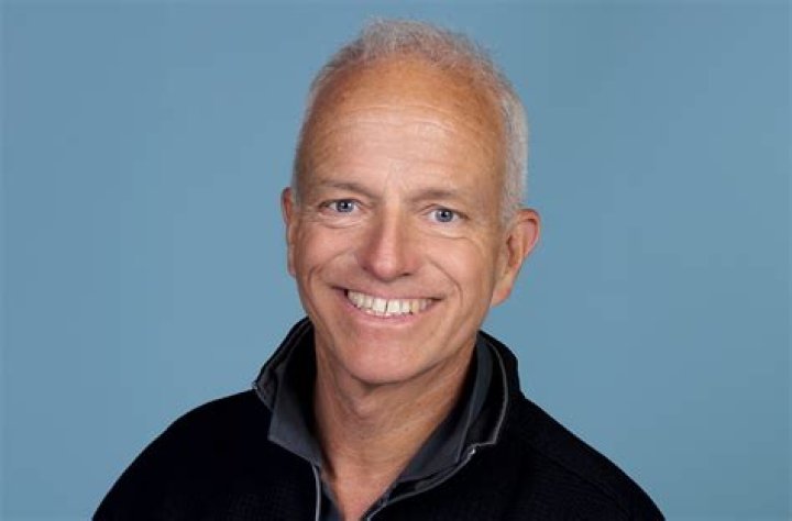 Howard Wright