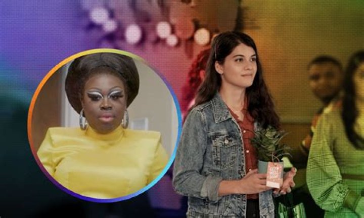 Is Sofia Black-D’Elia a lesbian off-screen, or does she have a boyfriend?