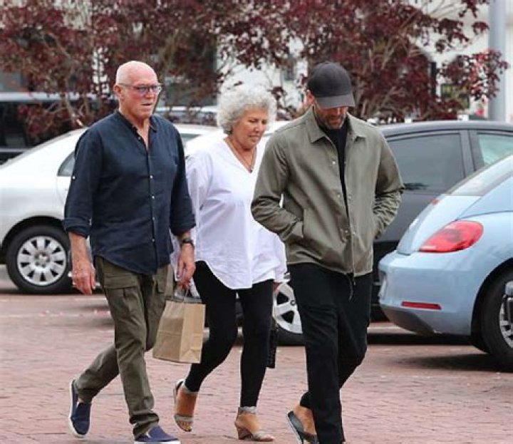 Jason Statham Siblings | Meet Brother Lee Statham Parents And Family