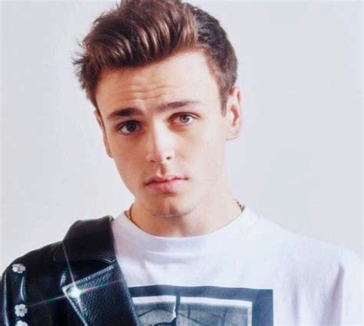 Jonah Marais | Bio, Age, Net Worth, Relationship, Career