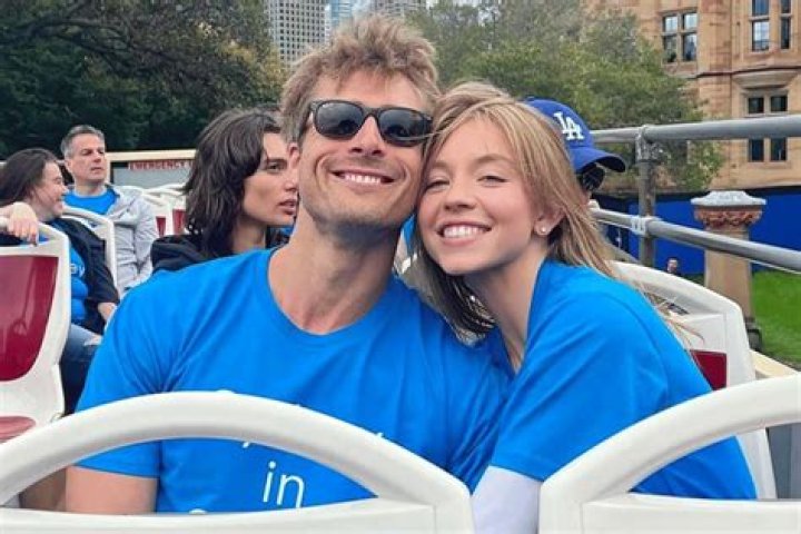Jonathan Davino | Girlfriend Sydney Sweene