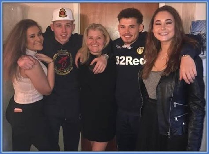 Kalvin Phillips | Siblings, Parents And Ethnicity