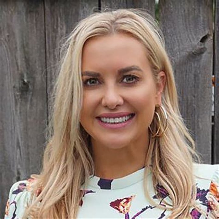 Katharine Roxanne Grawe Net Worth | Dr Roxy Income And Earnings