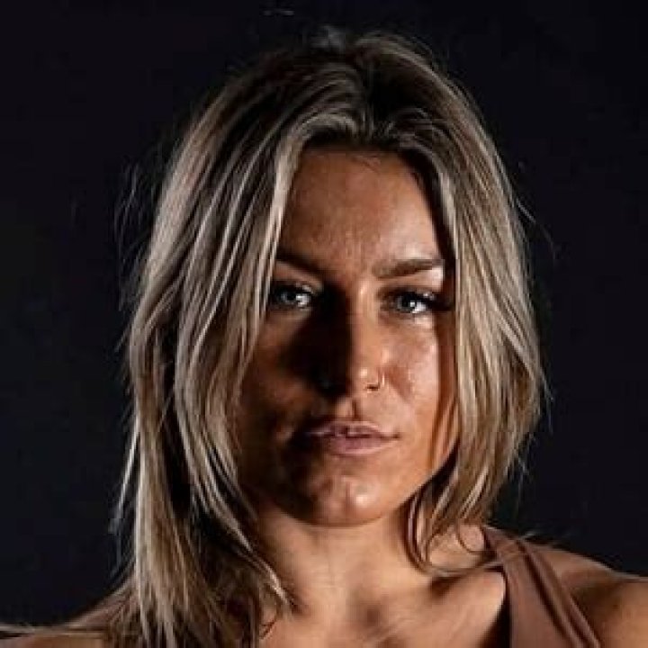 Lauren Stallwood | Wiki, Age, Height, Net Worth, Relationship – Fitness Trainer, Model