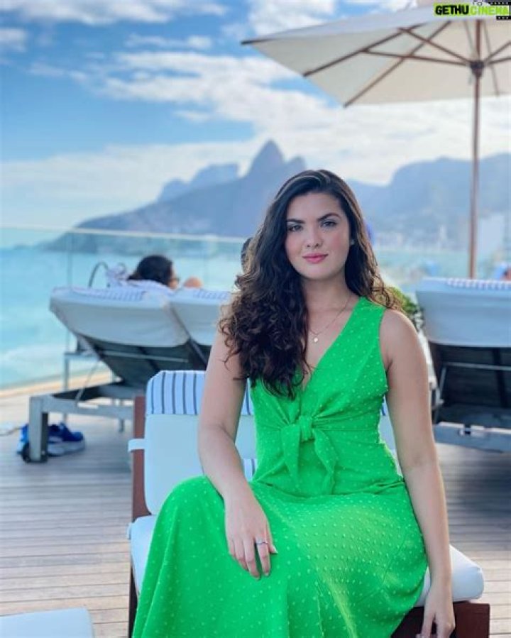 Livia Inhudes