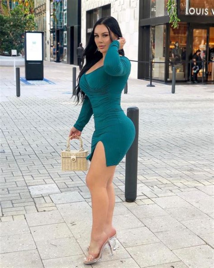 Louise Ella