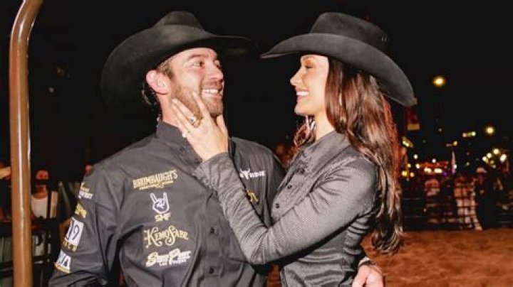 Marisa Davila | Boyfriend, Family And Net Worth