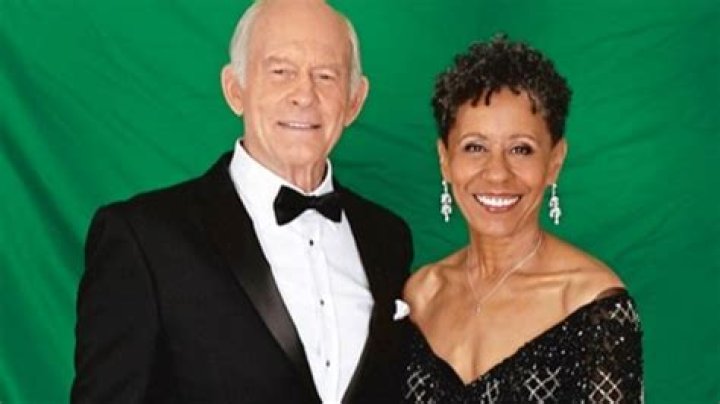Max Gail : Bio, Net Worth, Age, Height, Wife And Career