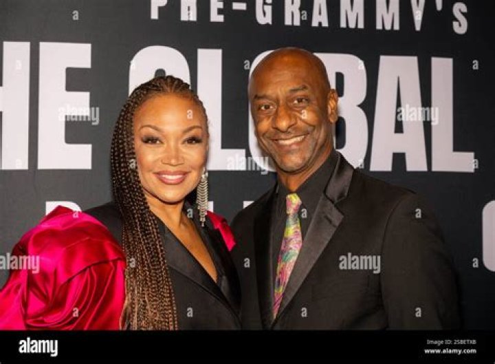Meet Chante Moore | Husband Stephen G. Hill, Family Kids And Net Worth