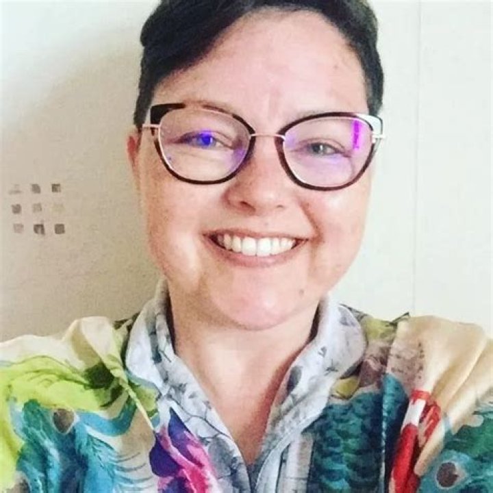 Melanie Clark Pullen | Bio, Age, Net Worth, Relationship, Career
