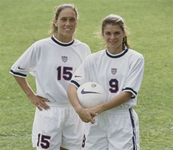 Mia Hamm | Bio, Age, Net Worth, Relationship, Career