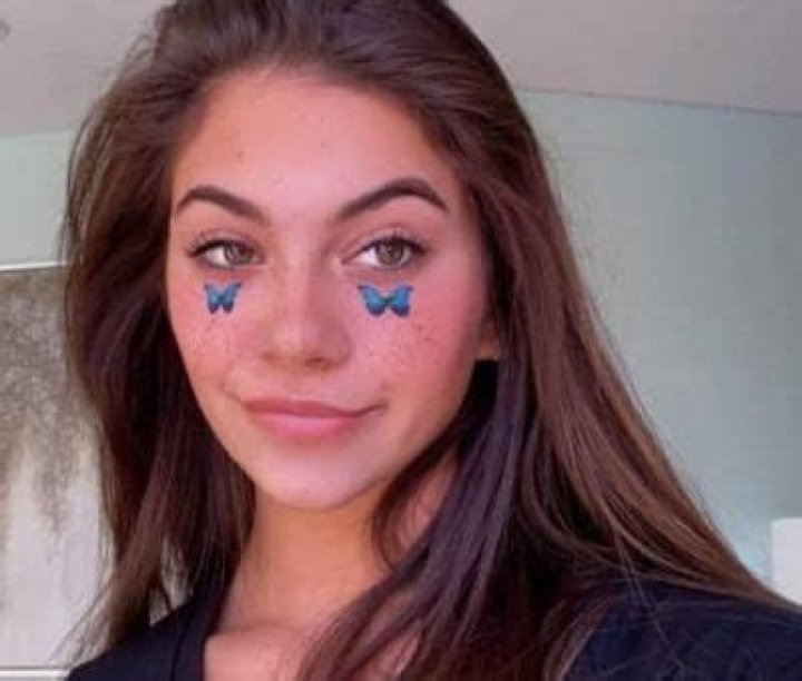 Mia Sweitz- Boyfriend, Net Worth, Height