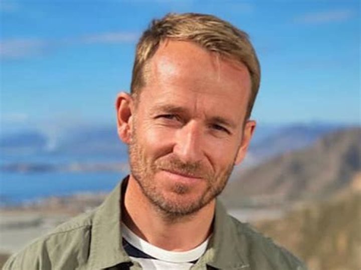 Presenter Of “Place In The Sun,” Jonnie Irwin, Says He Has Terminal Cancer