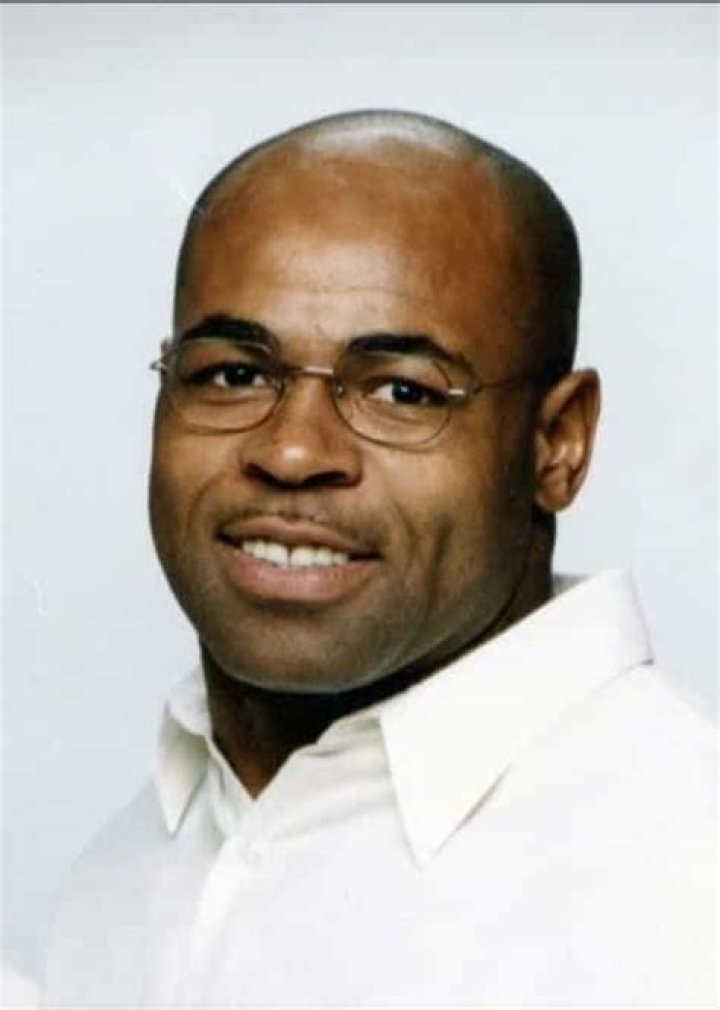 Sam Mills