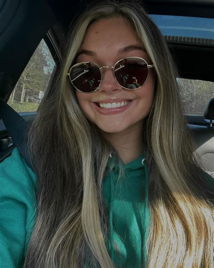 Signa Mae | Bio, Age, Net Worth, Relationship, Career