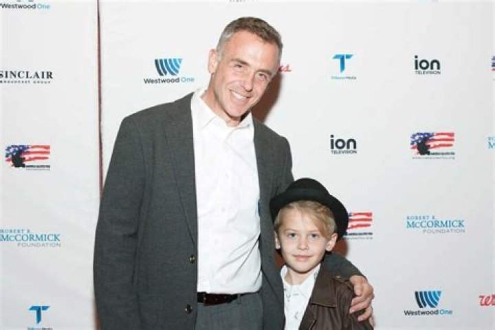 Steven Louie Eigenberg Biography, Siblings, and Net Worth