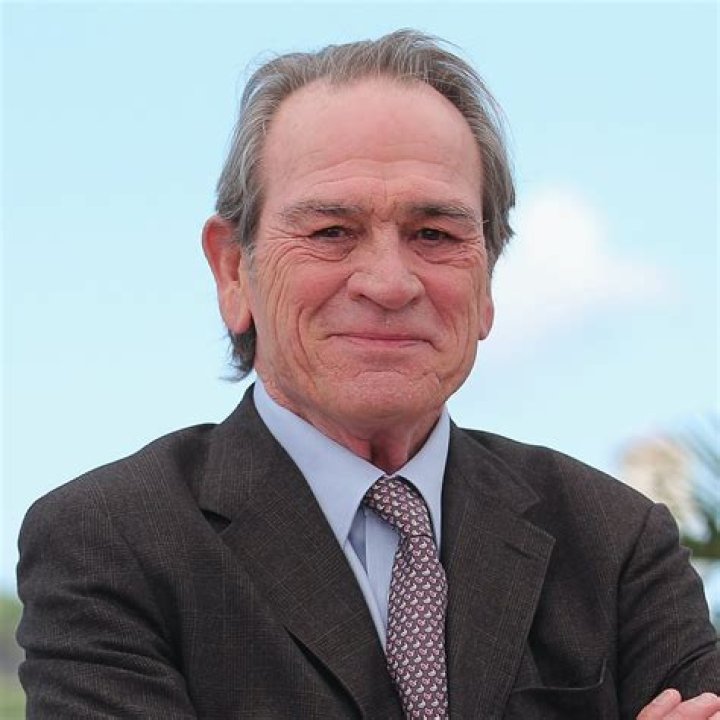Tommy Lee Jones Age | How Old Is He | His Hollywood Career And Wiki