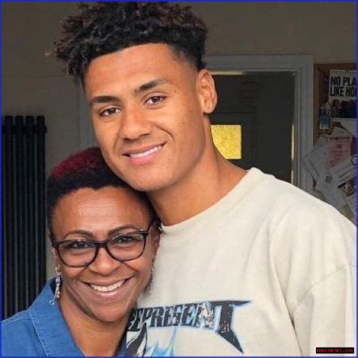 Who Are Delsi-May And Steven Watkins | Meet Ollie Watkins Parents | Family And Ethnicity