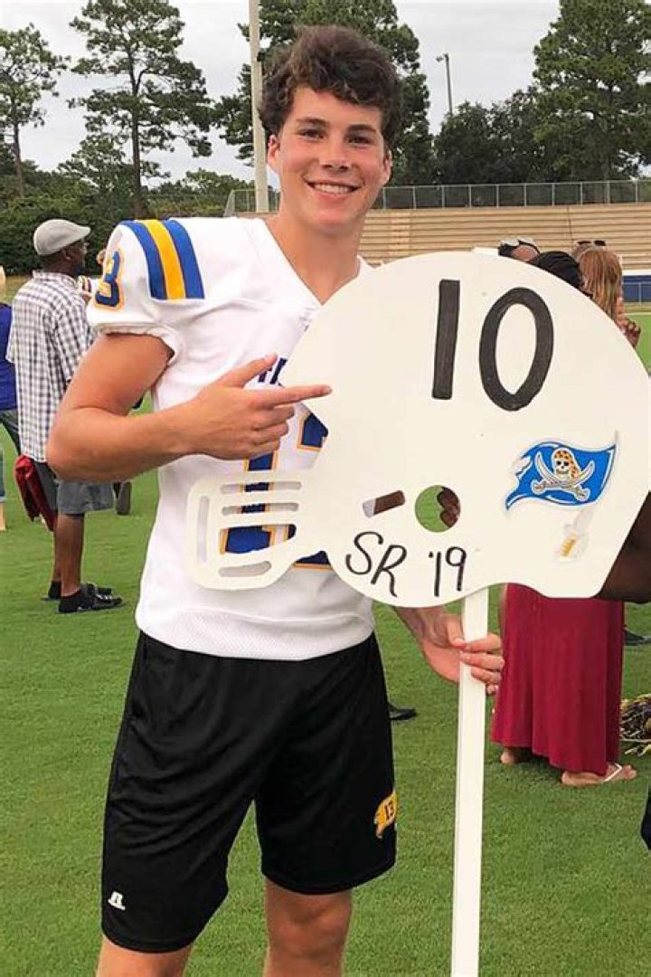 Who Are Duke QB Riley Leonard Parents Chad And Heather Leonard?