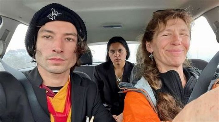 Who Are Ezra Miller Brother Saiya And Sister Caitlin | Siblings Parents And Childhood
