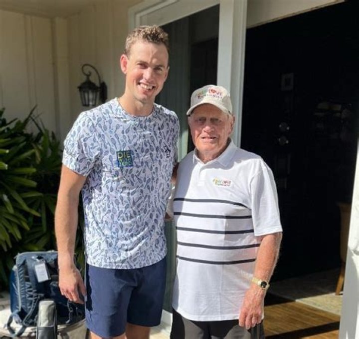 Who Are Vasek Pospisil Parents Milos Pospisil And Mila Pospisil?
