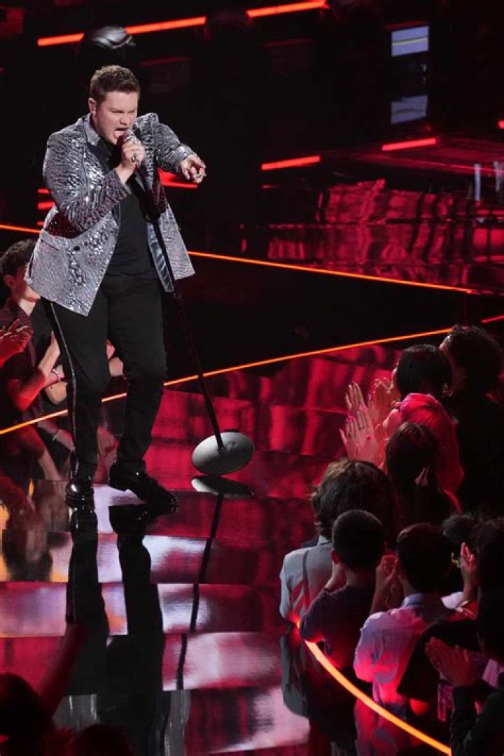 Who Is Zachariah Smith From “American Idol” Season 21?
