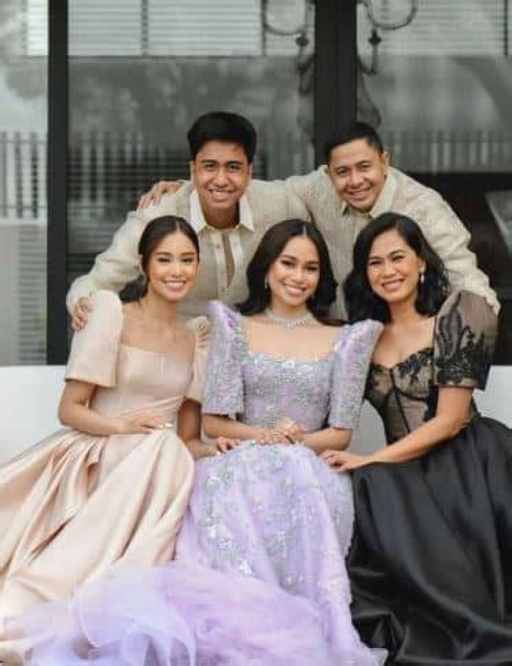Wiki, Age, Height, Boyfriend, Net Worth, And Career Of Bella Racelis
