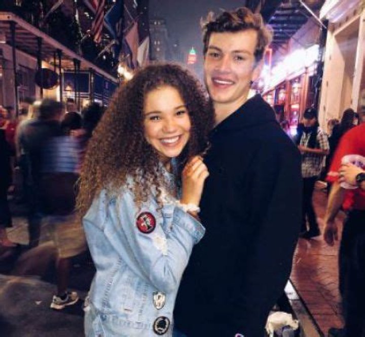 Wiki, boyfriend, and parents of Madison Haschak