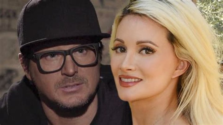 Zak Bagans | Married | Wife Holly Madison