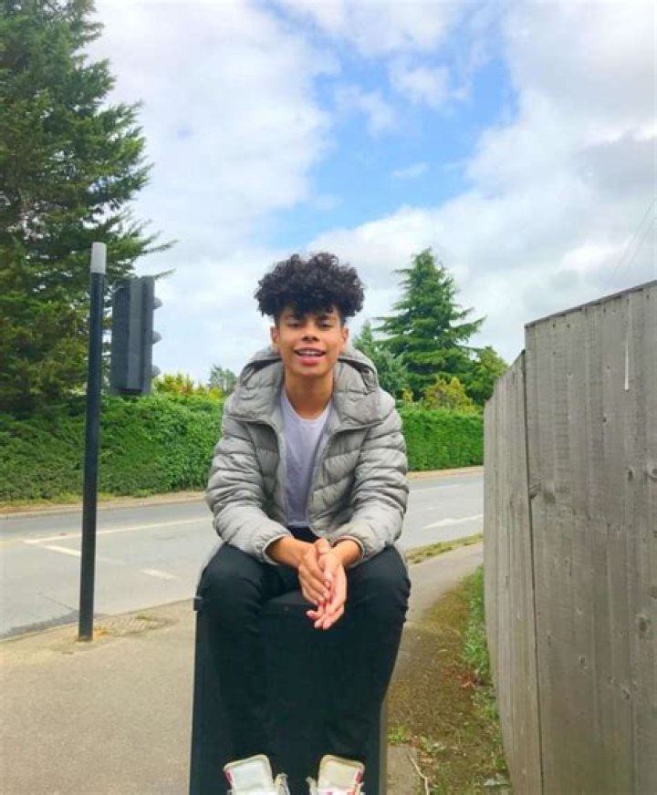 Zion Sapong- Net Worth, Bio, Height, Girlfriend, Career